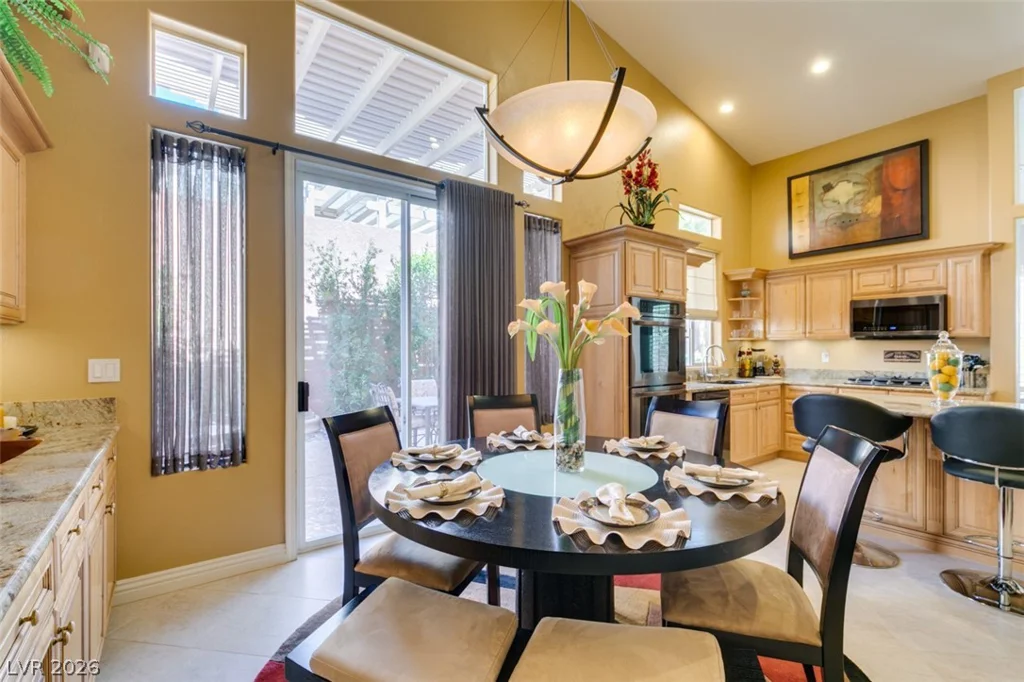 8940 Minsk, Las Vegas, NV 89147