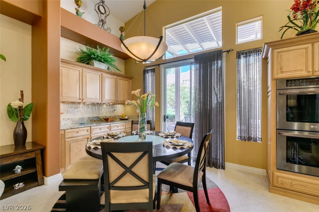 8940 Minsk, Las Vegas, NV 89147