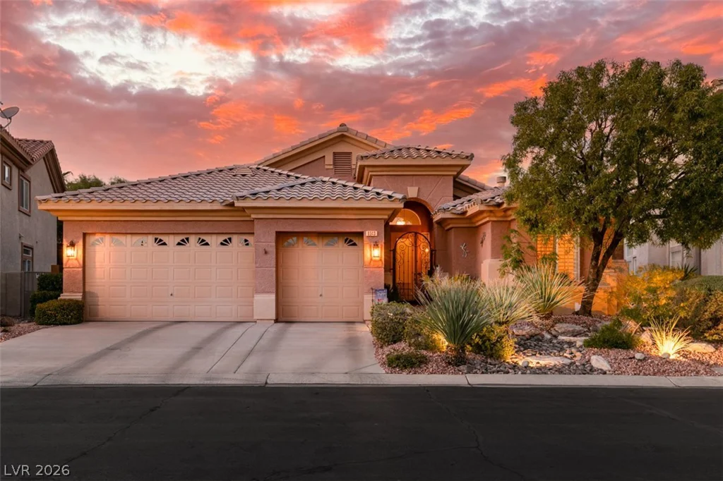 8940 Minsk, Las Vegas, NV 89147
