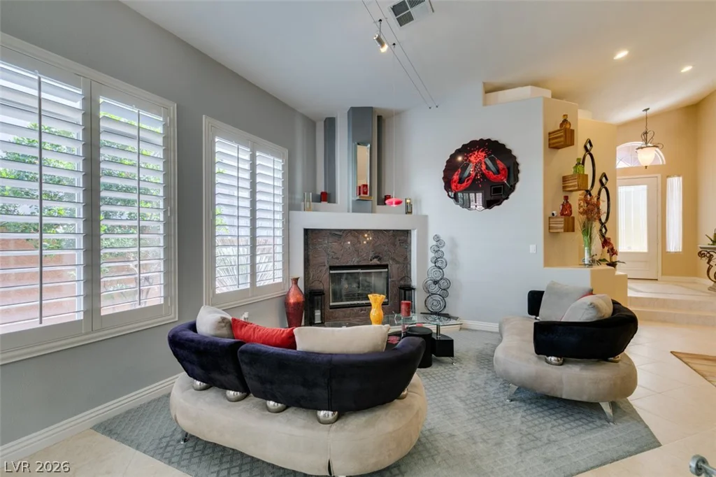 8940 Minsk, Las Vegas, NV 89147