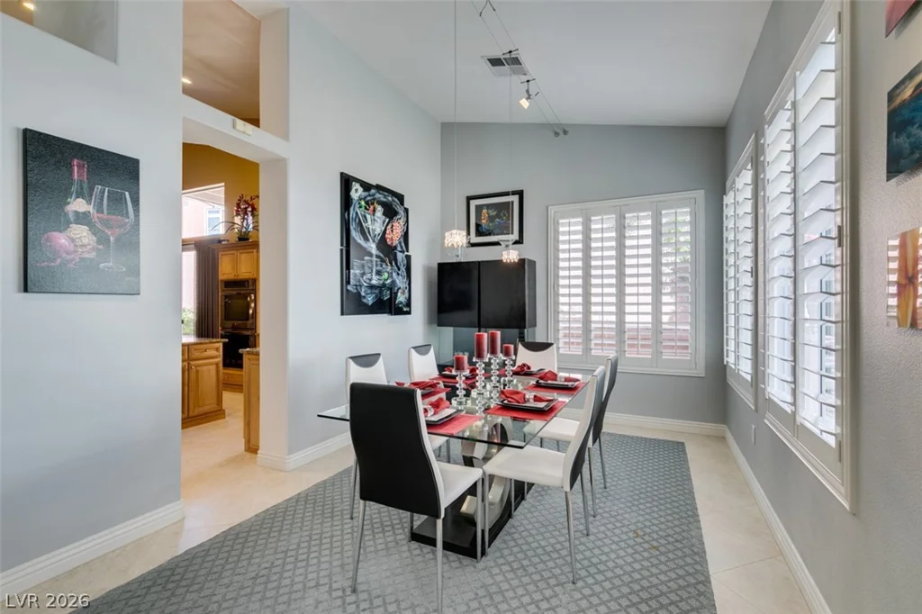 8940 Minsk, Las Vegas, NV 89147