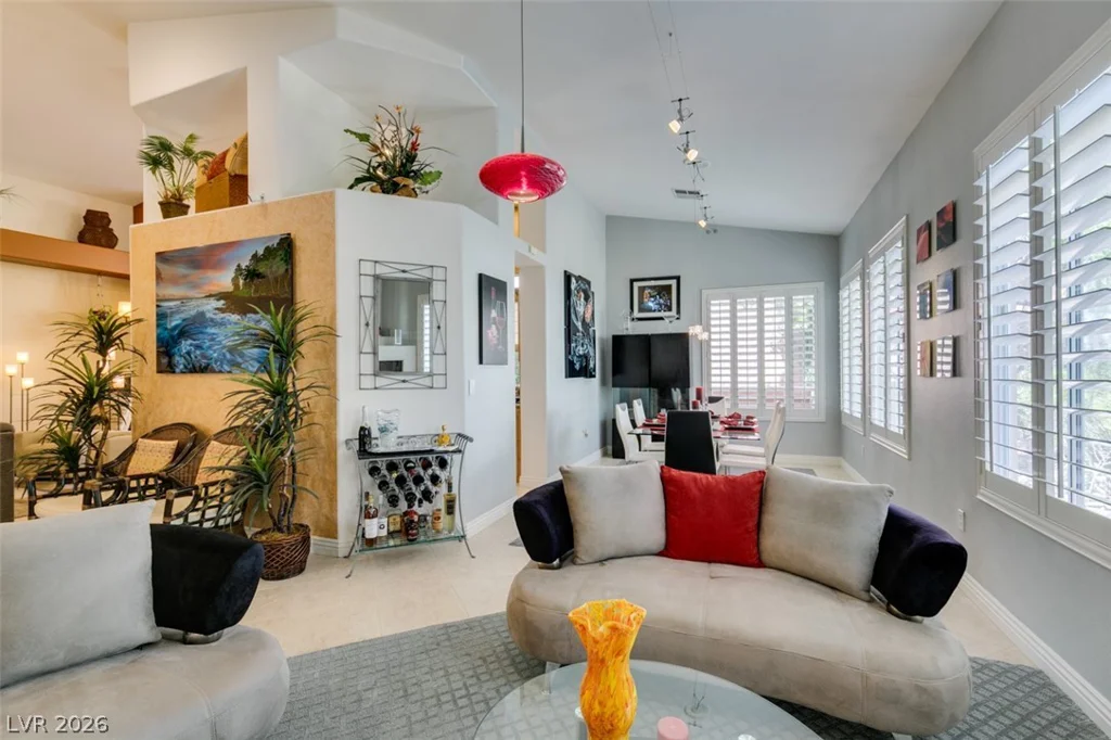 8940 Minsk, Las Vegas, NV 89147