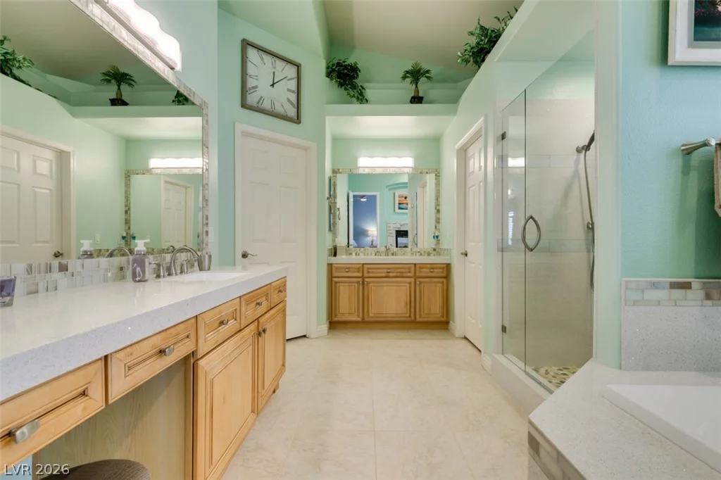 8940 Minsk, Las Vegas, NV 89147
