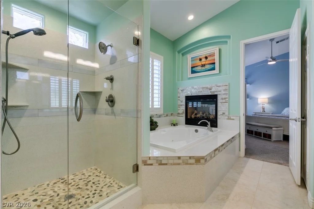 8940 Minsk, Las Vegas, NV 89147