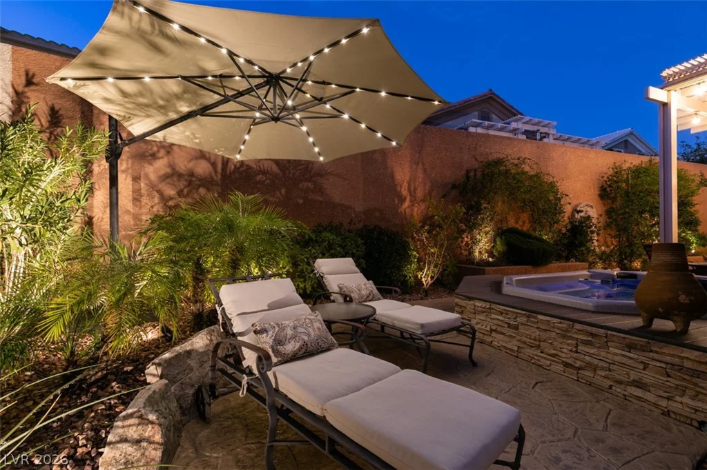 8940 Minsk, Las Vegas, NV 89147
