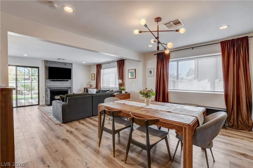302 Lander, Henderson, NV 89074