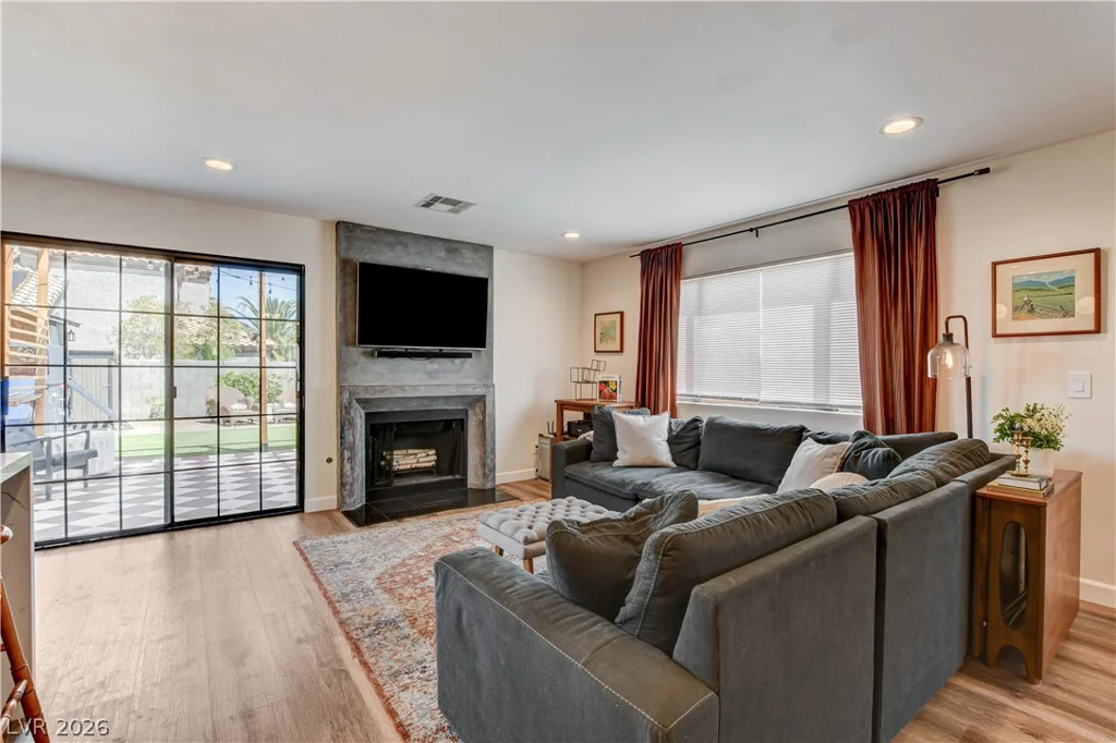 302 Lander, Henderson, NV 89074