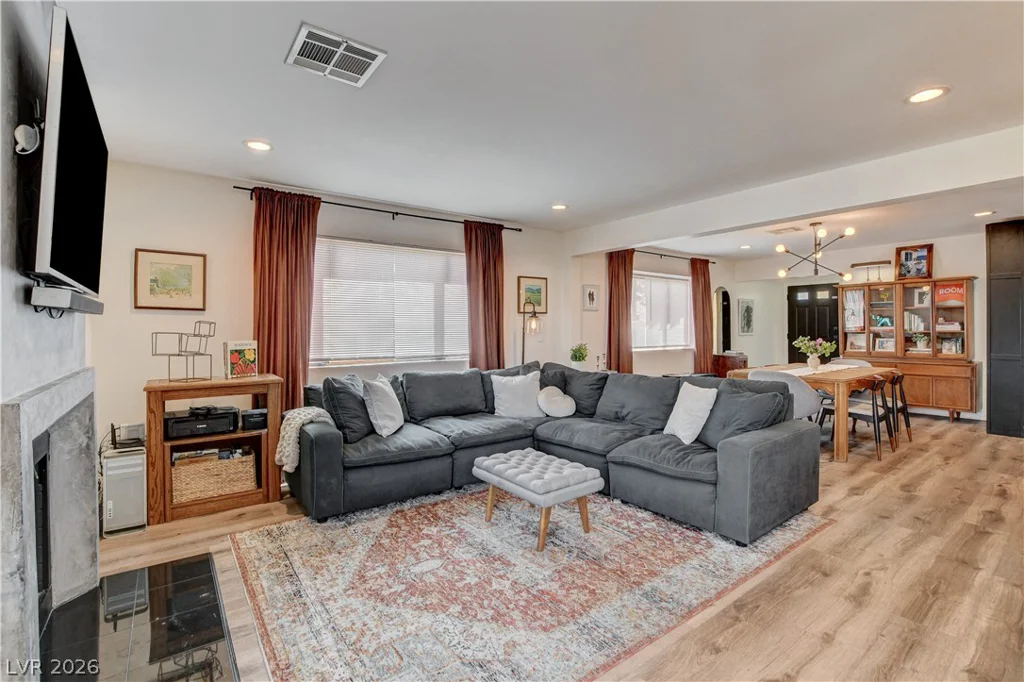 302 Lander, Henderson, NV 89074