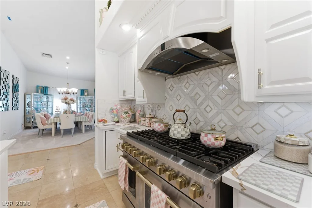 7360 Darby, Las Vegas, NV 89117
