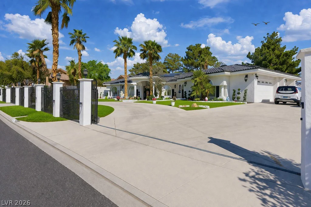 7360 Darby, Las Vegas, NV 89117