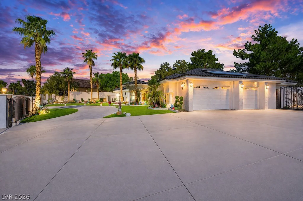 7360 Darby, Las Vegas, NV 89117
