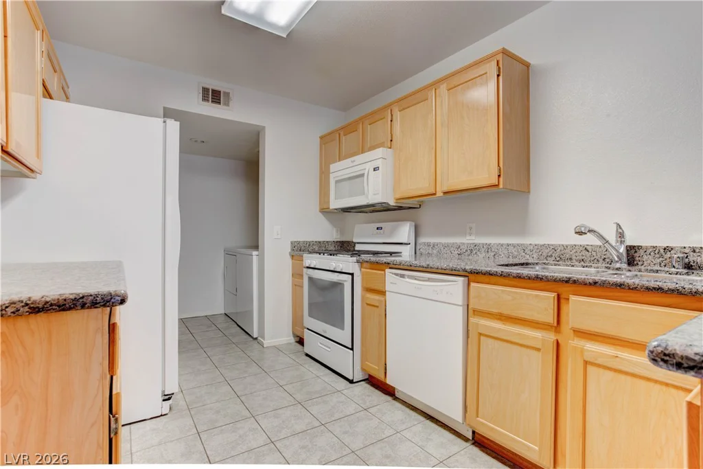690 Ambling Gait, Henderson, NV 89015