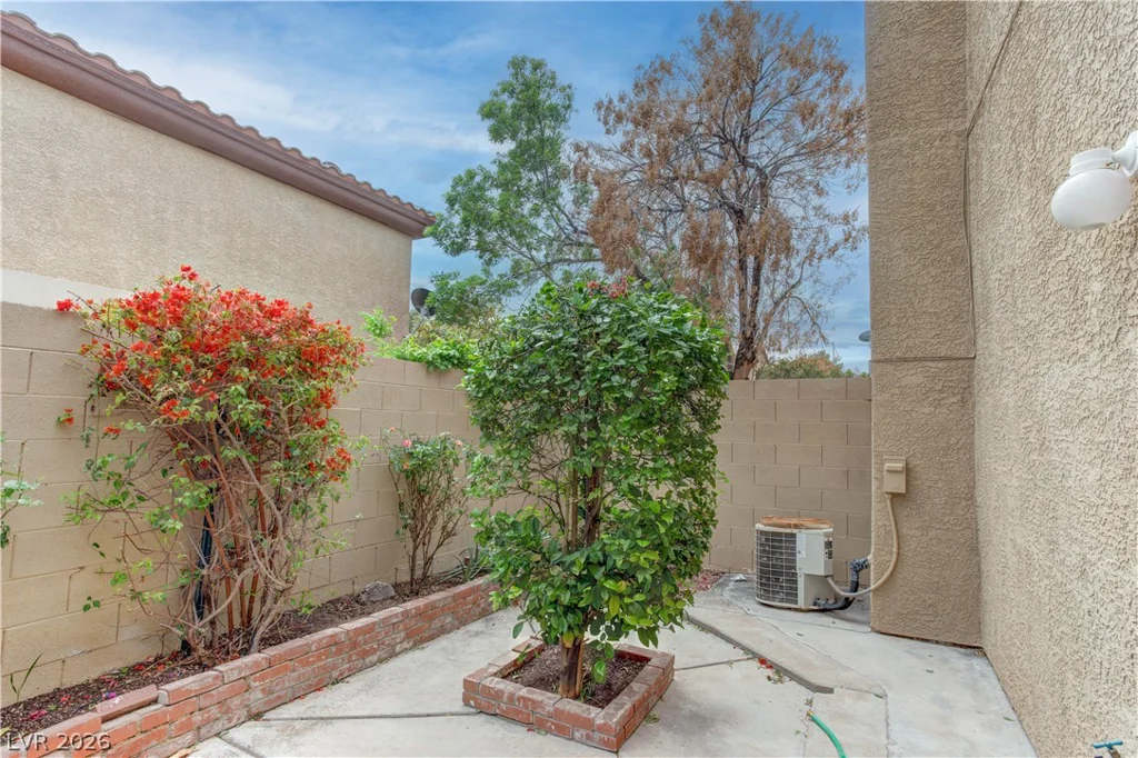 690 Ambling Gait, Henderson, NV 89015