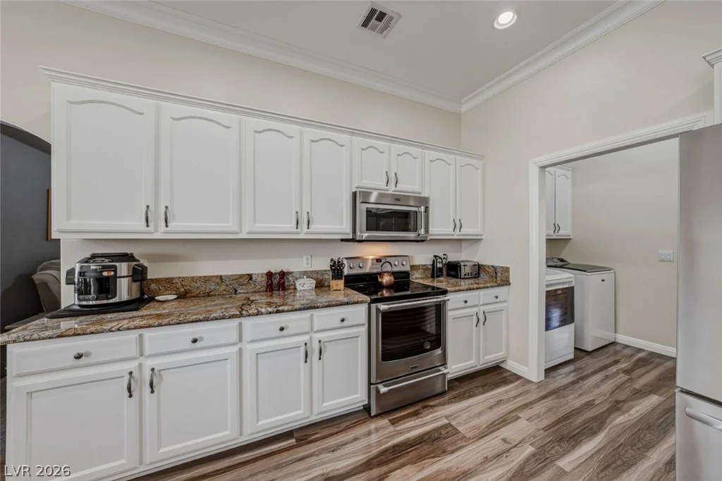1391 Leslie, Pahrump, NV 89060