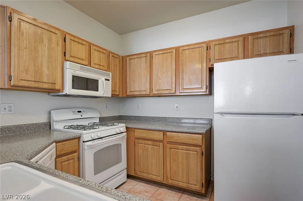 8555 Russell, Las Vegas, NV 89113