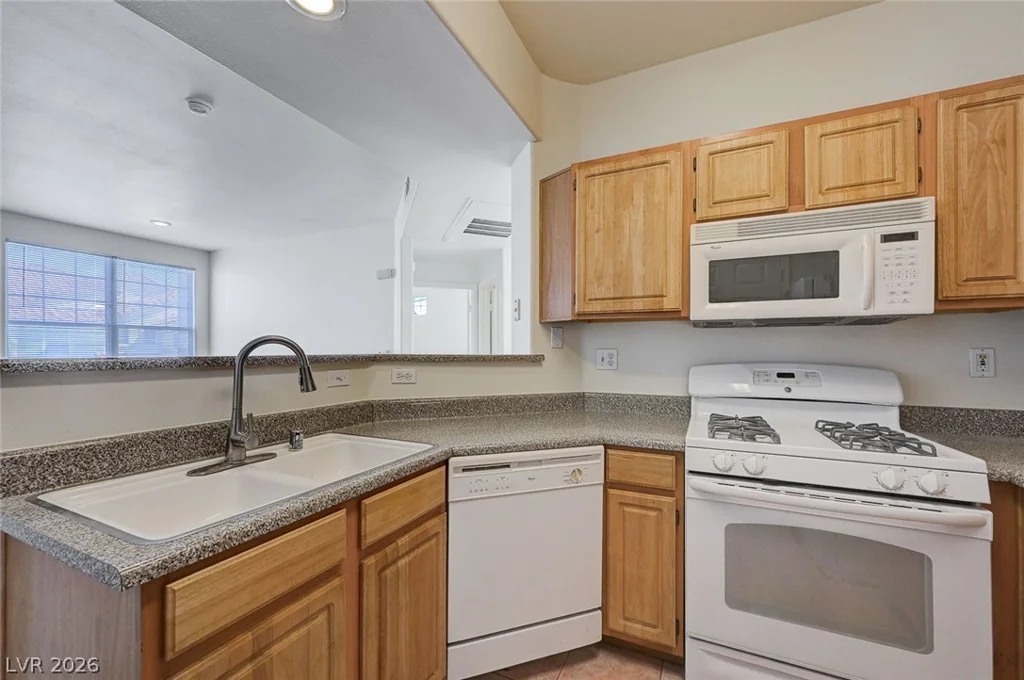8555 Russell, Las Vegas, NV 89113