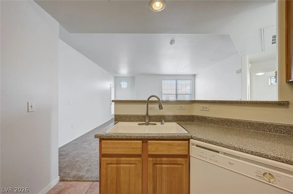 8555 Russell, Las Vegas, NV 89113