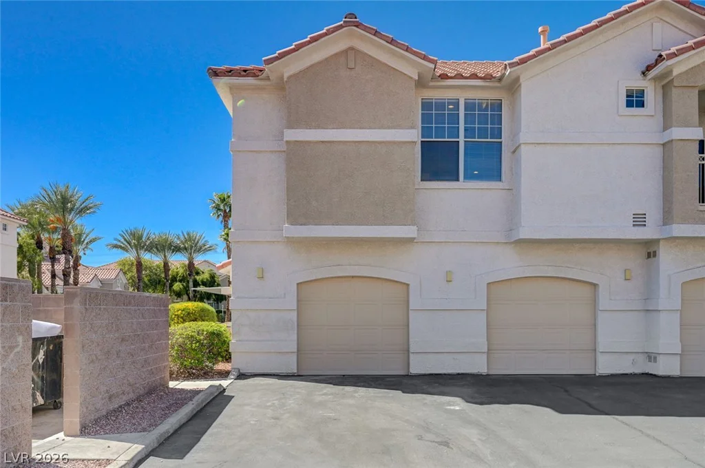 8555 Russell, Las Vegas, NV 89113