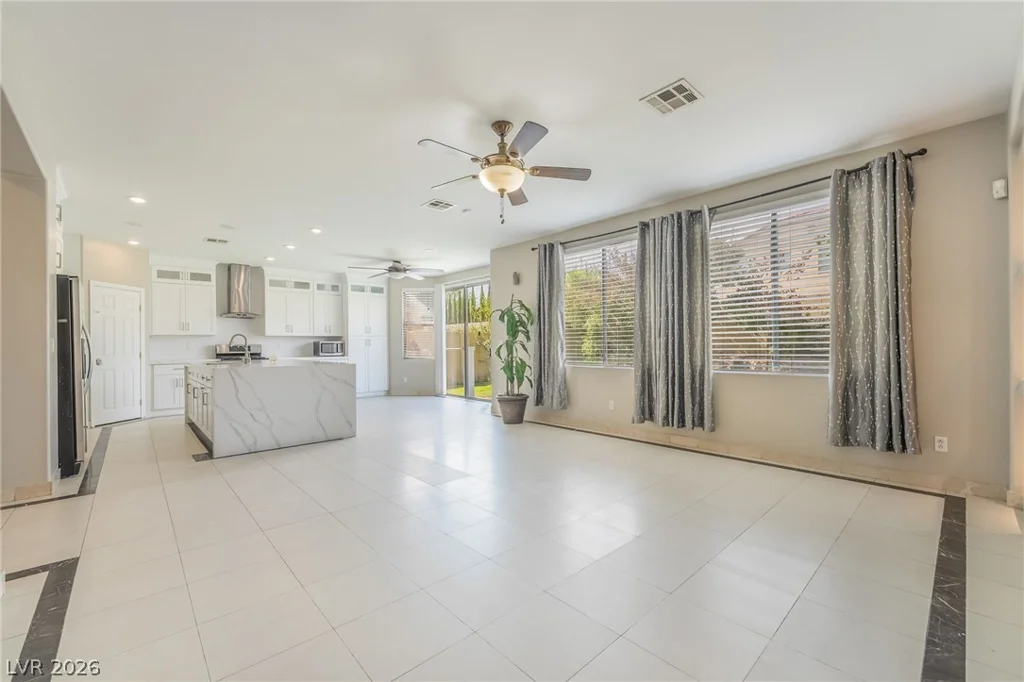 9077 Glasbury, Las Vegas, NV 89123