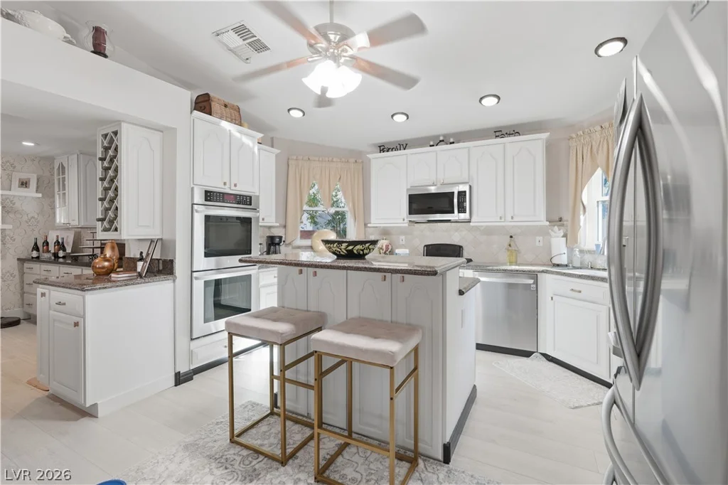 969 Pack Saddle, Henderson, NV 89014