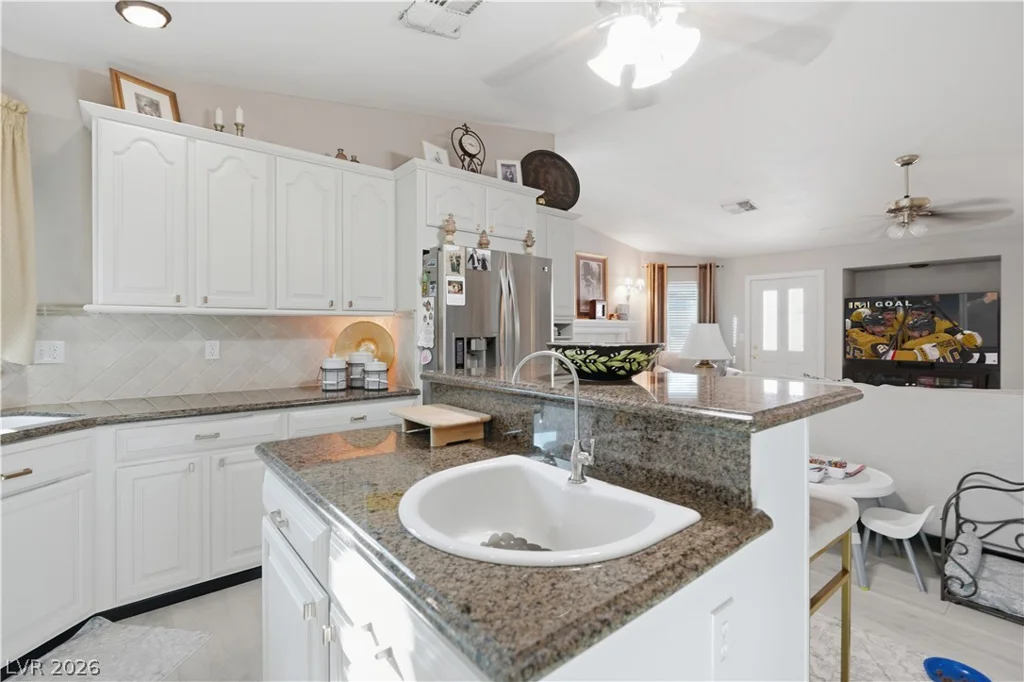 969 Pack Saddle, Henderson, NV 89014