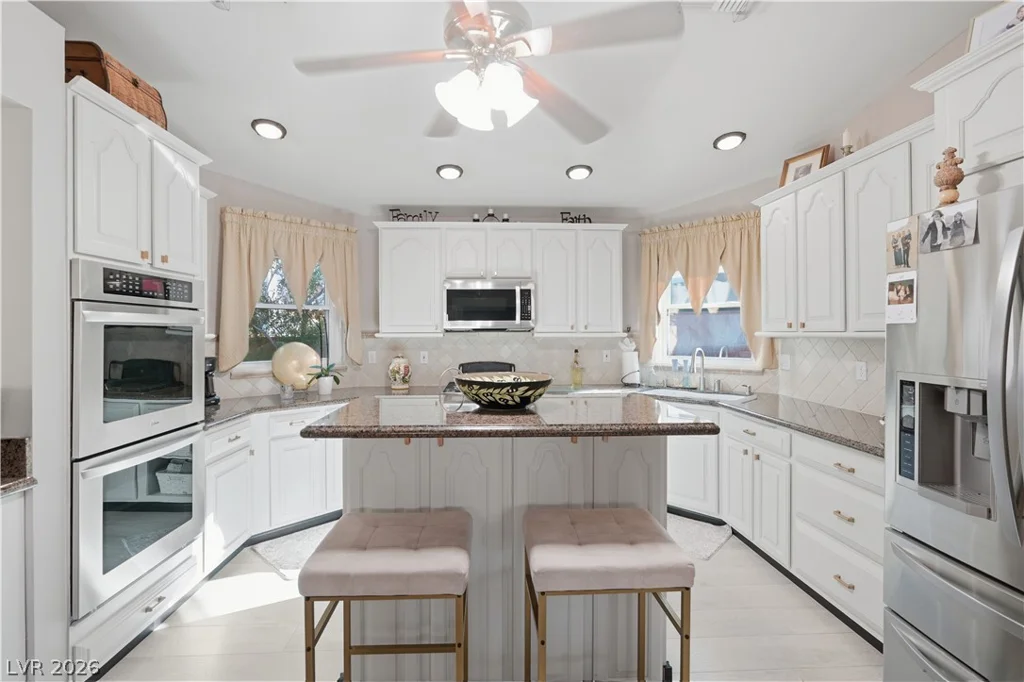 969 Pack Saddle, Henderson, NV 89014