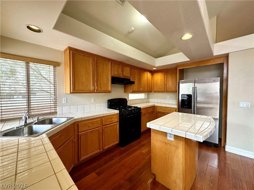 6747 Enchanted Cove, Las Vegas, NV 89139
