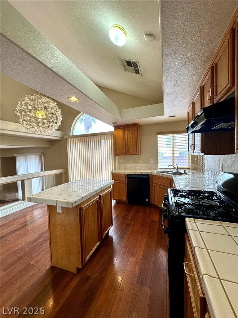 6747 Enchanted Cove, Las Vegas, NV 89139