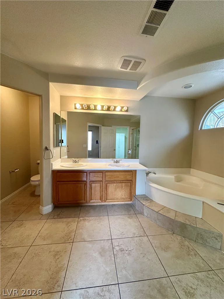 6747 Enchanted Cove, Las Vegas, NV 89139
