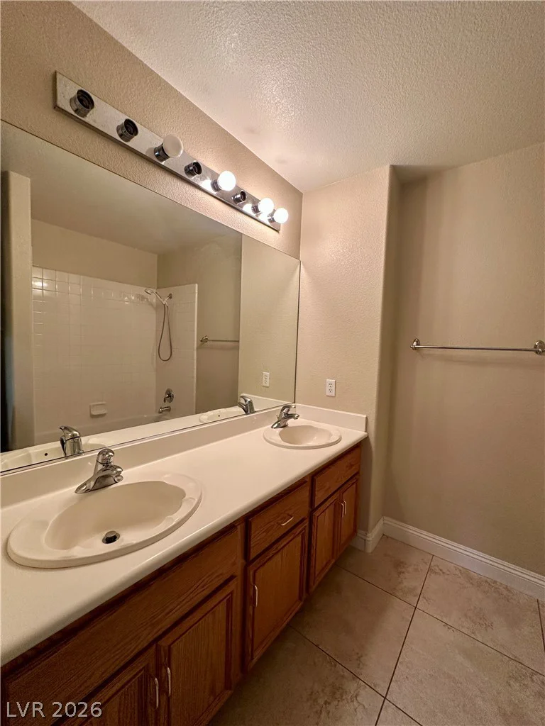 6747 Enchanted Cove, Las Vegas, NV 89139
