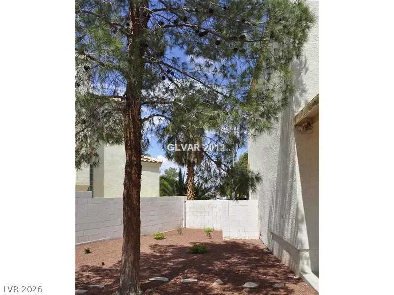 9083 Hollow Green, Las Vegas, NV 89129