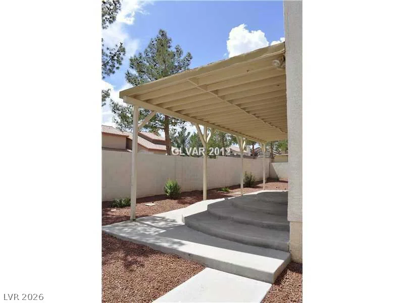 9083 Hollow Green, Las Vegas, NV 89129