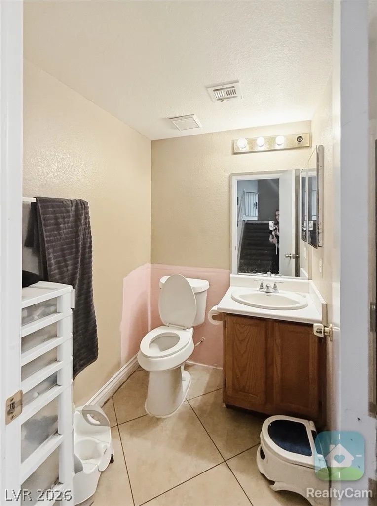 3891 James Paul, Las Vegas, NV 89104