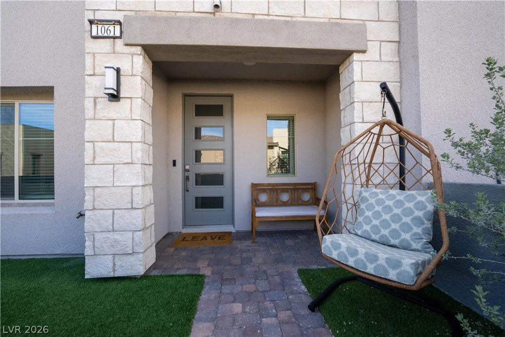 600 Carriage Hill, Las Vegas, NV 89138