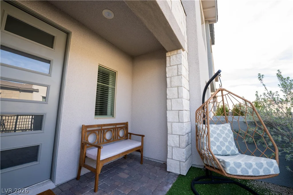 600 Carriage Hill, Las Vegas, NV 89138