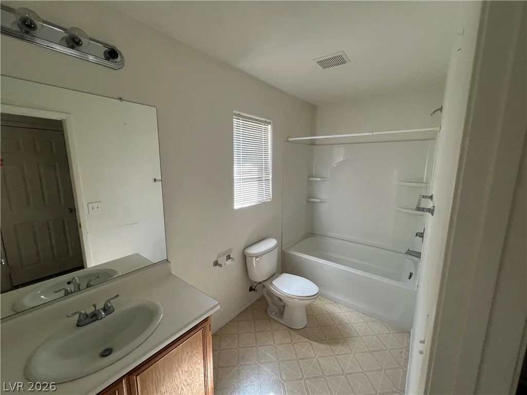 92 Peachtree Hill, Las Vegas, NV 89183