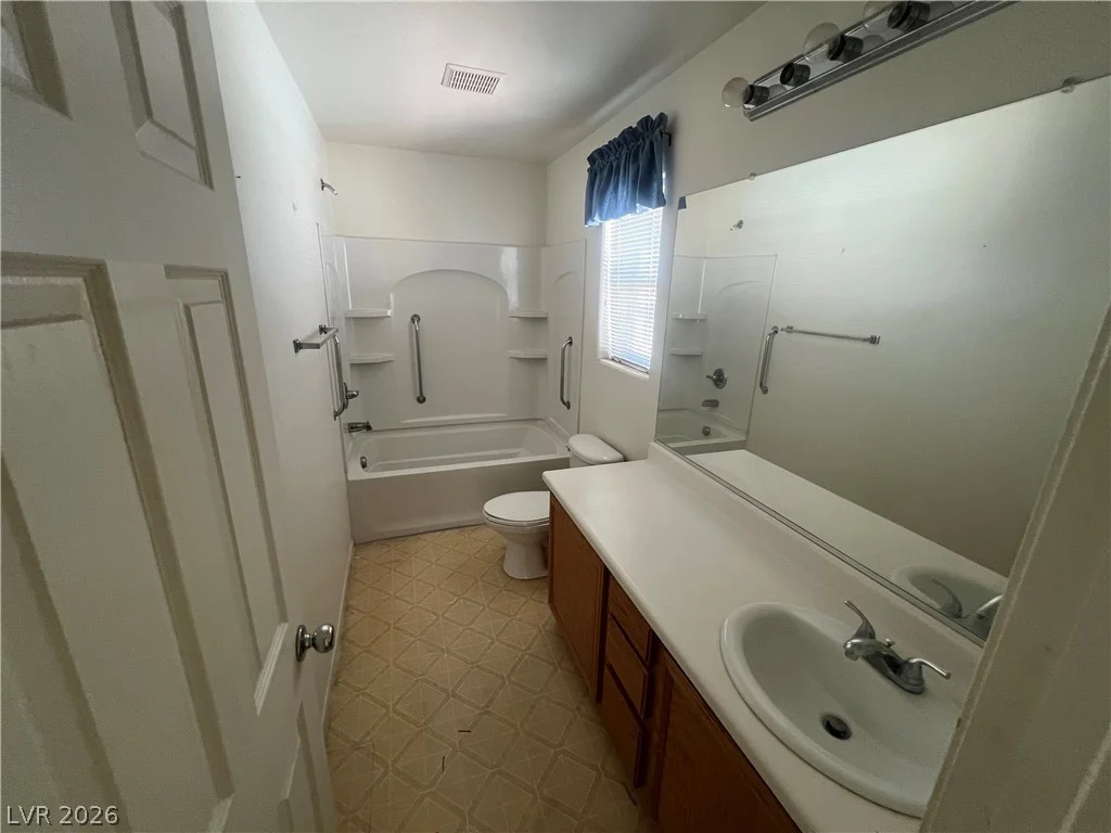 92 Peachtree Hill, Las Vegas, NV 89183