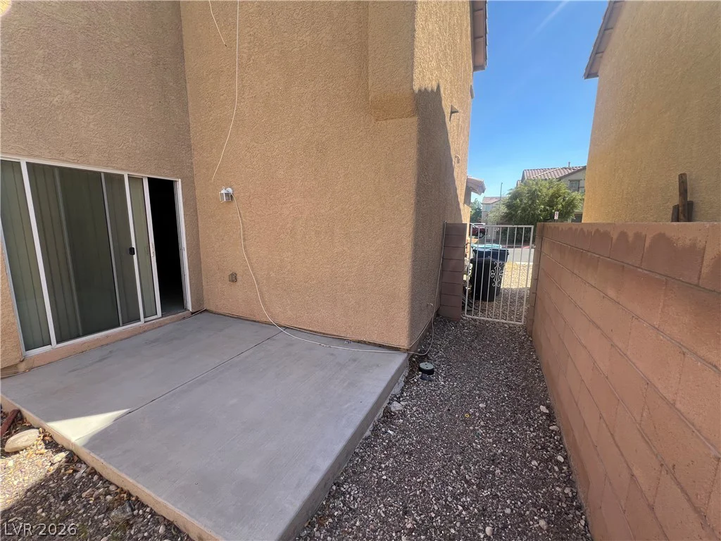 92 Peachtree Hill, Las Vegas, NV 89183