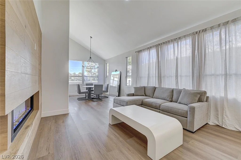 1317 Fox Acres, Las Vegas, NV 89134