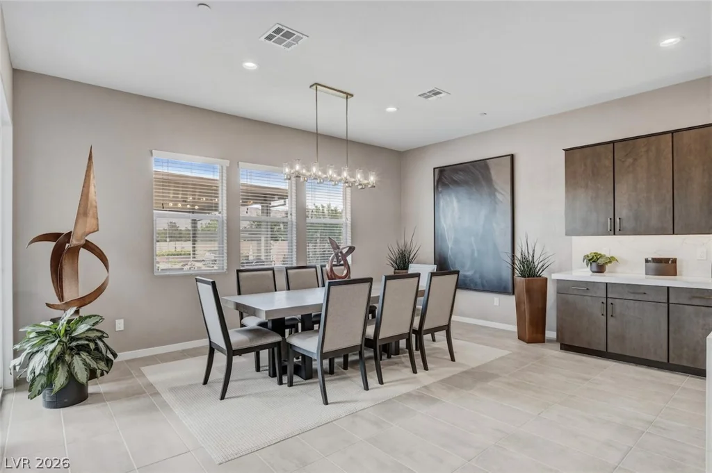 5702 Kings Bluff, Las Vegas, NV 89131