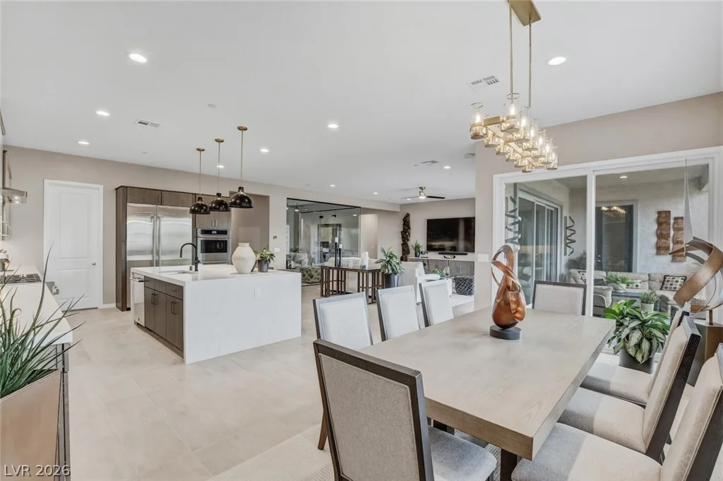 5702 Kings Bluff, Las Vegas, NV 89131