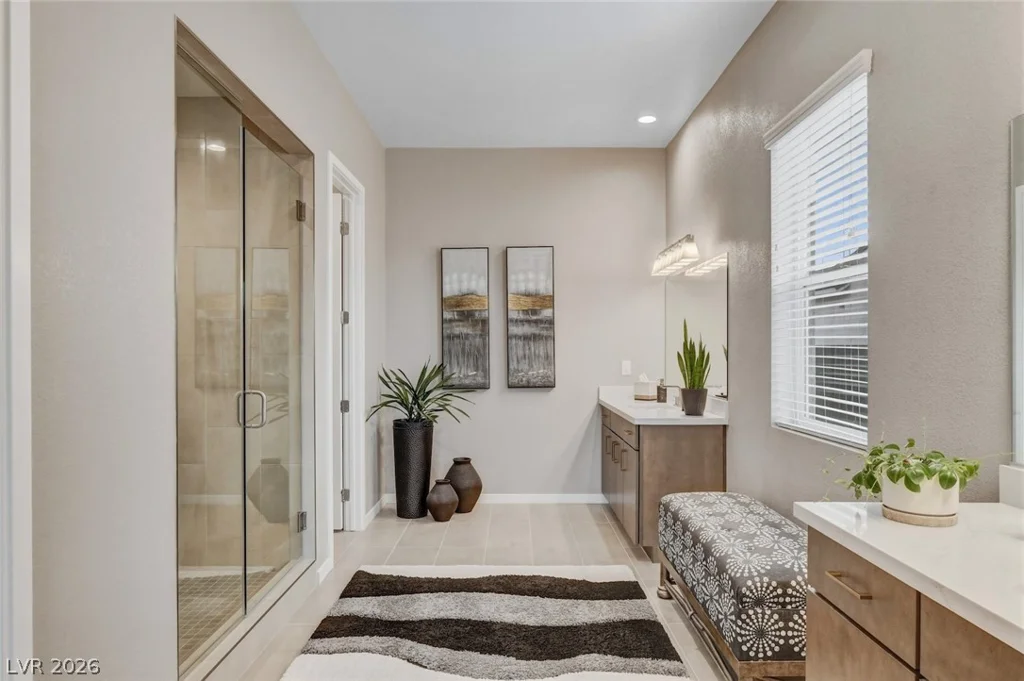 5702 Kings Bluff, Las Vegas, NV 89131