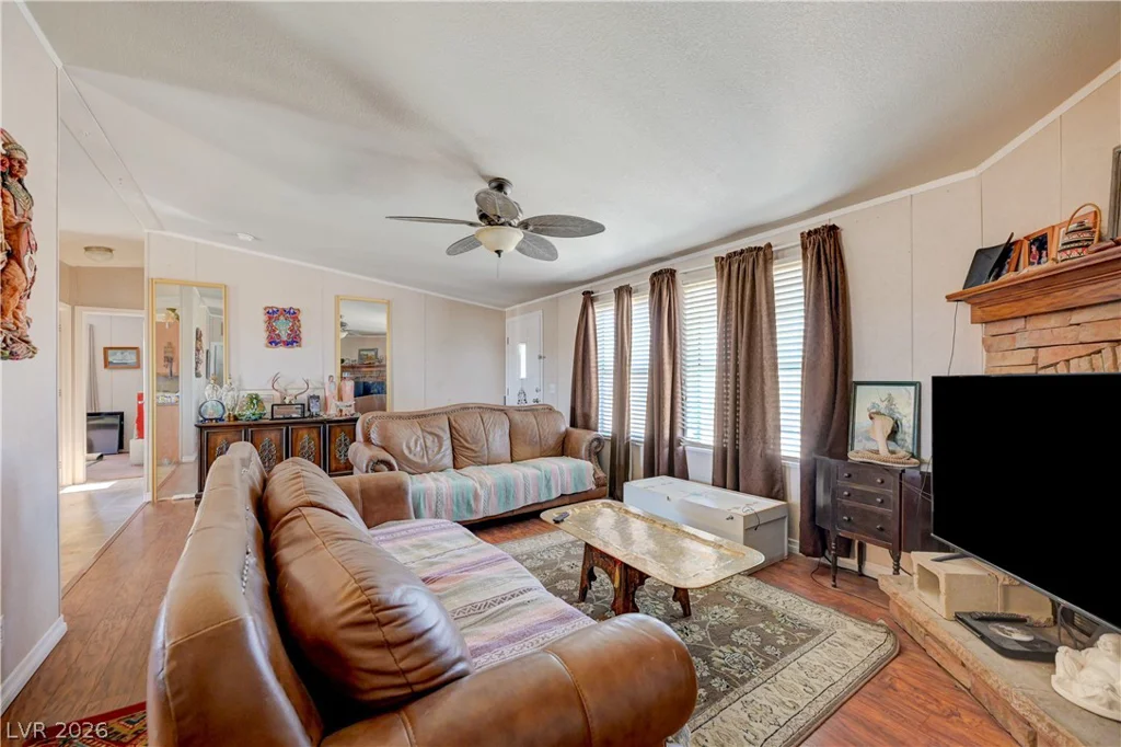 9050 Alpine Ridge, Las Vegas, NV 89161
