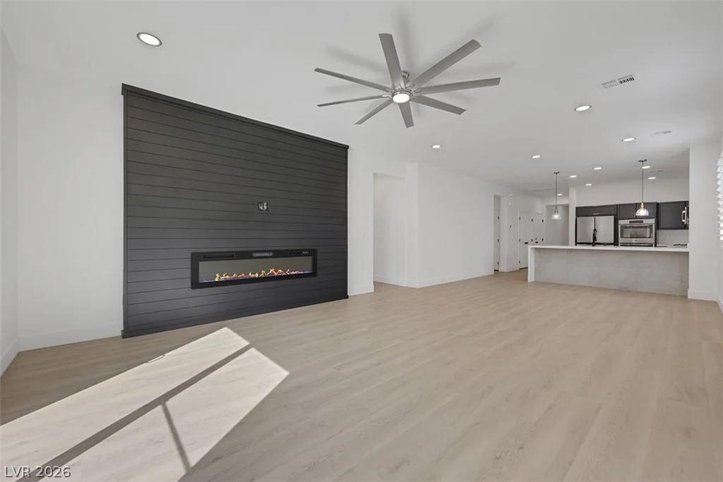 7035 Thistle Ridge, Las Vegas, NV 89166