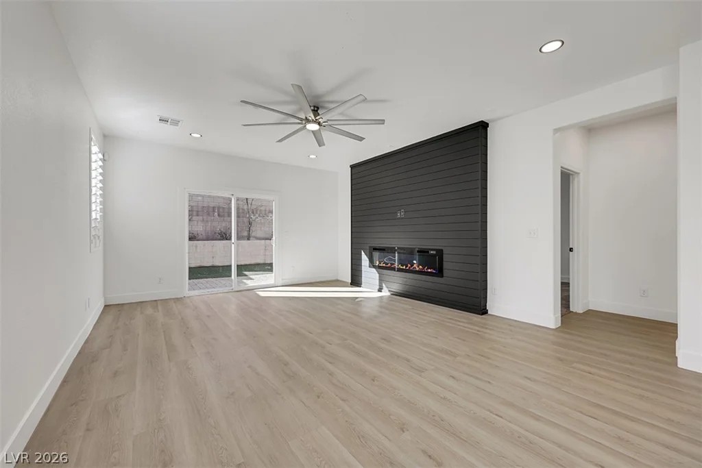 7035 Thistle Ridge, Las Vegas, NV 89166