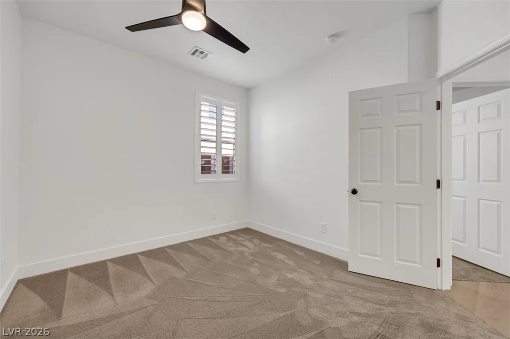 7035 Thistle Ridge, Las Vegas, NV 89166