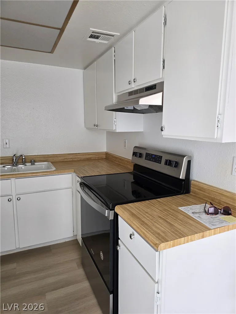 5060 Newport Cove Drive, Las Vegas, NV 89119
