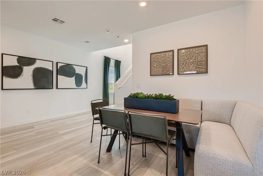 8352 Caldera Hills, Las Vegas, NV 89147