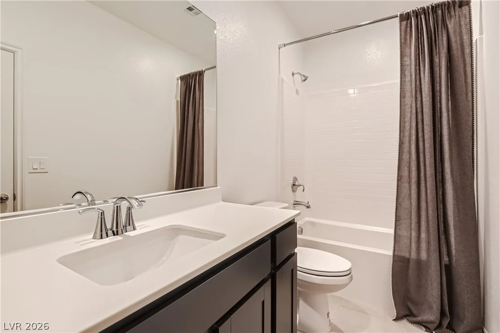 8352 Caldera Hills, Las Vegas, NV 89147