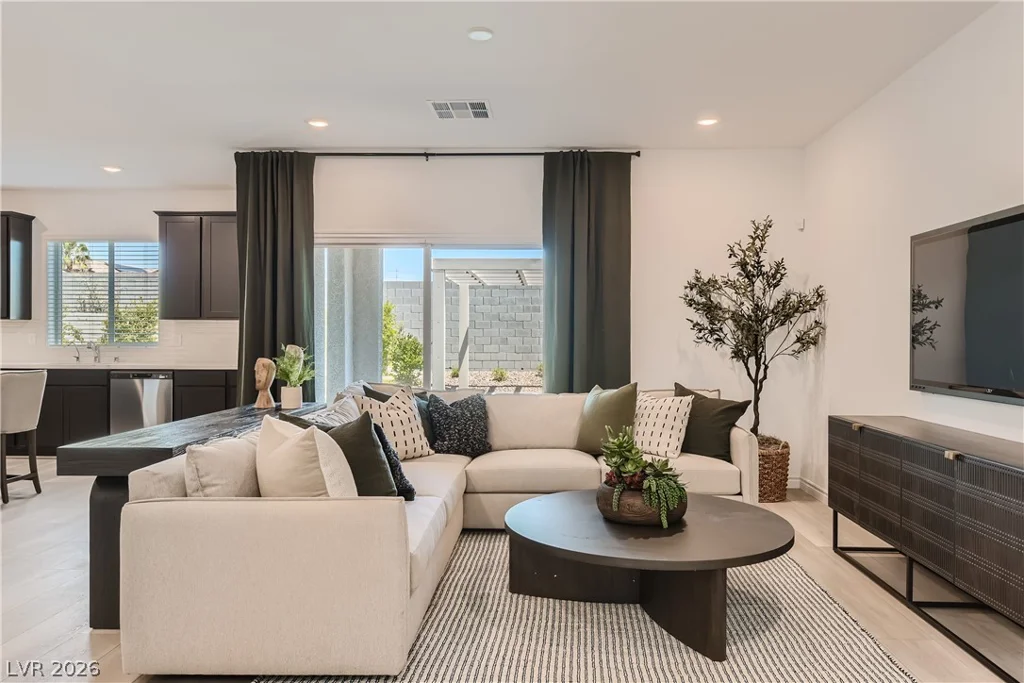 8352 Caldera Hills, Las Vegas, NV 89147